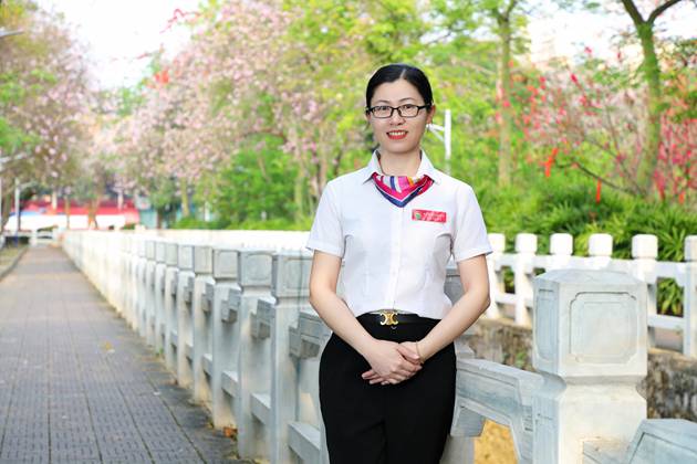 龙法婵.jpg