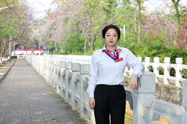 鞠晓燕.jpg