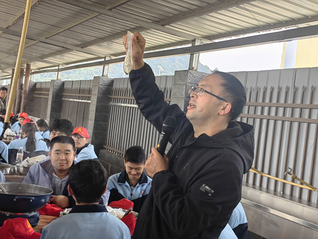 1764837916145391.jpg IMG_20251202_090823.jpg