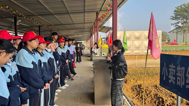 1765507764100202.jpg 140.jpg