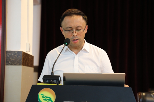 1O6A1100.JPG